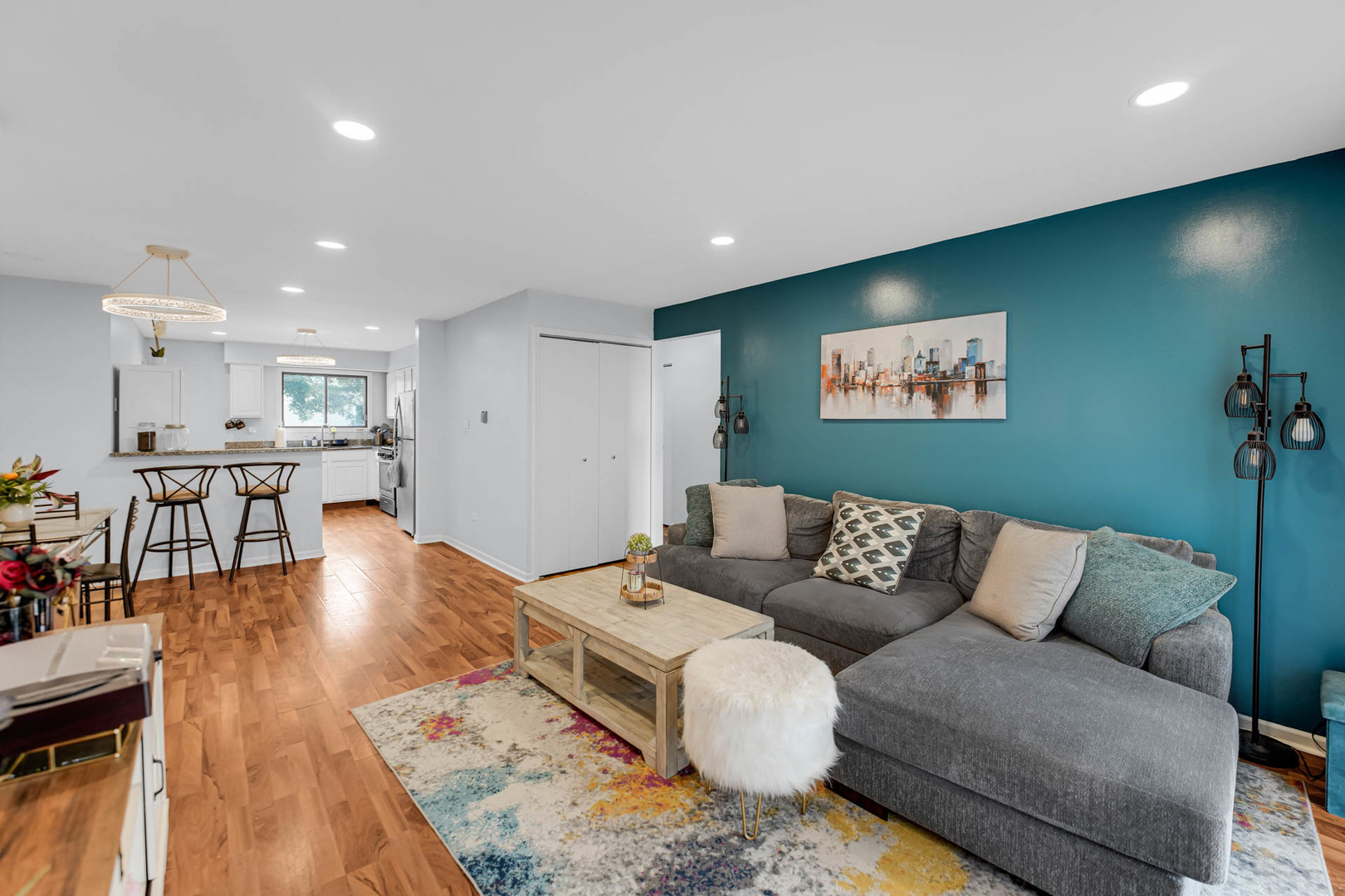 5159 N East River Road 212