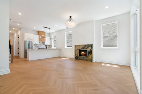 Tiny photo for 3329 N Whipple Street #3, Chicago, IL 60618 (MLS # 12732856)