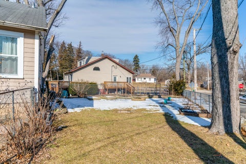 Tiny photo for 43250 N Lakeside Drive, Antioch, IL 60002 (MLS # 12686451)
