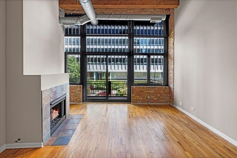 Tiny photo for 525 W Superior Street #224, Chicago, IL 60654 (MLS # 12466838)