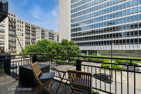 Tiny photo for 525 W Superior Street #224, Chicago, IL 60654 (MLS # 12466838)