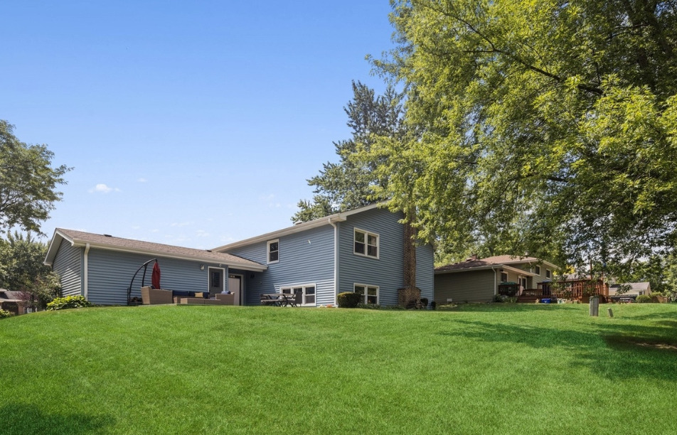 23W468 Moraine Court