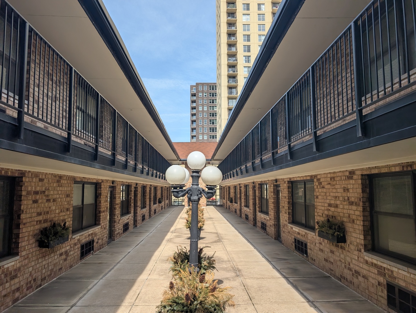 163 W Division Street