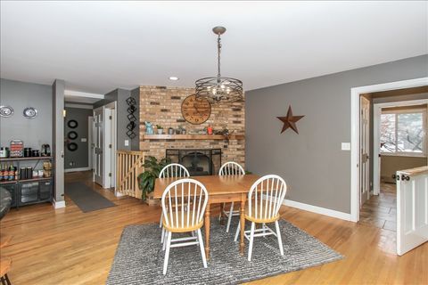 Tiny photo for 900 Glenmore Lane, Elgin, IL 60124 (MLS # 12520631)