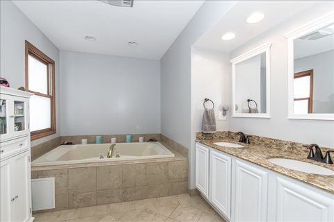 Tiny photo for 900 Glenmore Lane, Elgin, IL 60124 (MLS # 12520631)