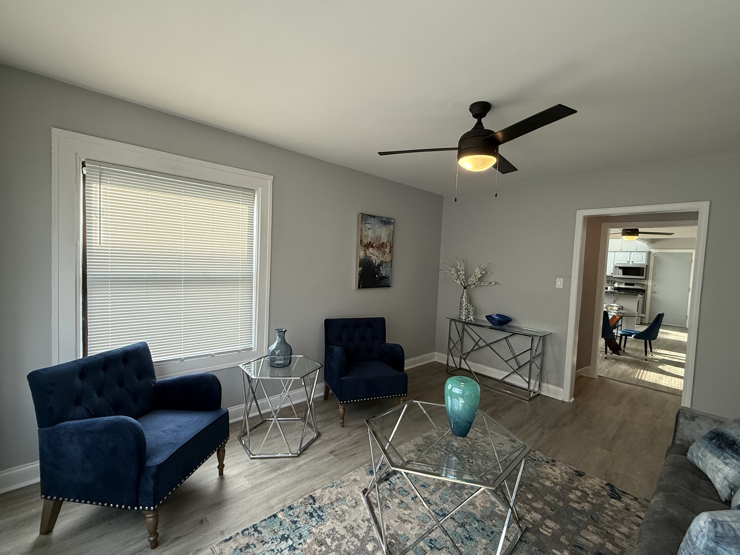 11248 S PARNELL Avenue