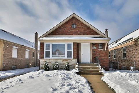 Photo of 11204 S Emerald Avenue, Chicago, IL 60628 (MLS # 12548506)