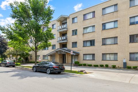 Photo of 5251 W GALITZ Street #311, Skokie, IL 60077 (MLS # 12479025)