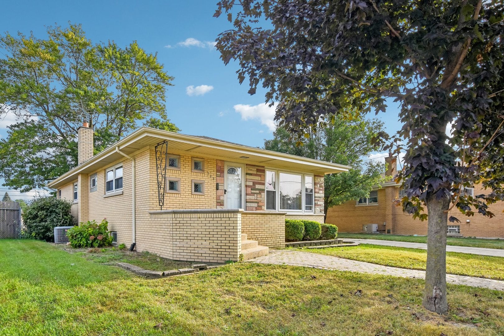 733 Caryn Circle