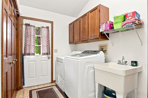 Tiny photo for 1419 Stevenson Drive, Libertyville, IL 60048 (MLS # 12723407)