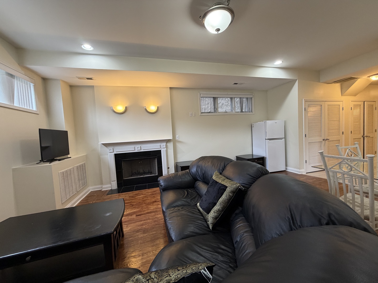 2355 W Harrison Street GDN