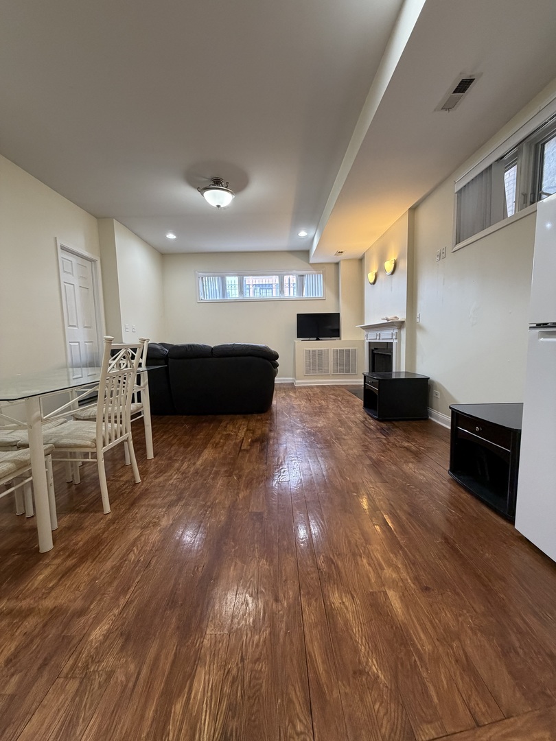 2355 W Harrison Street GDN