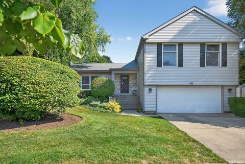 Photo of 505 Astoria Court, Vernon Hills, IL 60061 (MLS # 12472291)