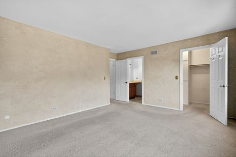 Tiny photo for 505 Astoria Court, Vernon Hills, IL 60061 (MLS # 12472291)