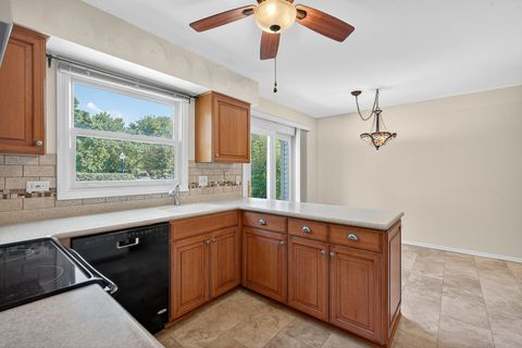 Tiny photo for 505 Astoria Court, Vernon Hills, IL 60061 (MLS # 12472291)