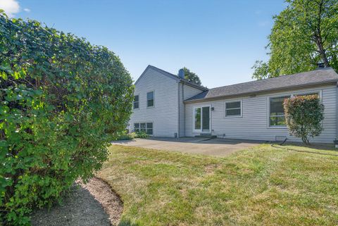 Tiny photo for 505 Astoria Court, Vernon Hills, IL 60061 (MLS # 12472291)