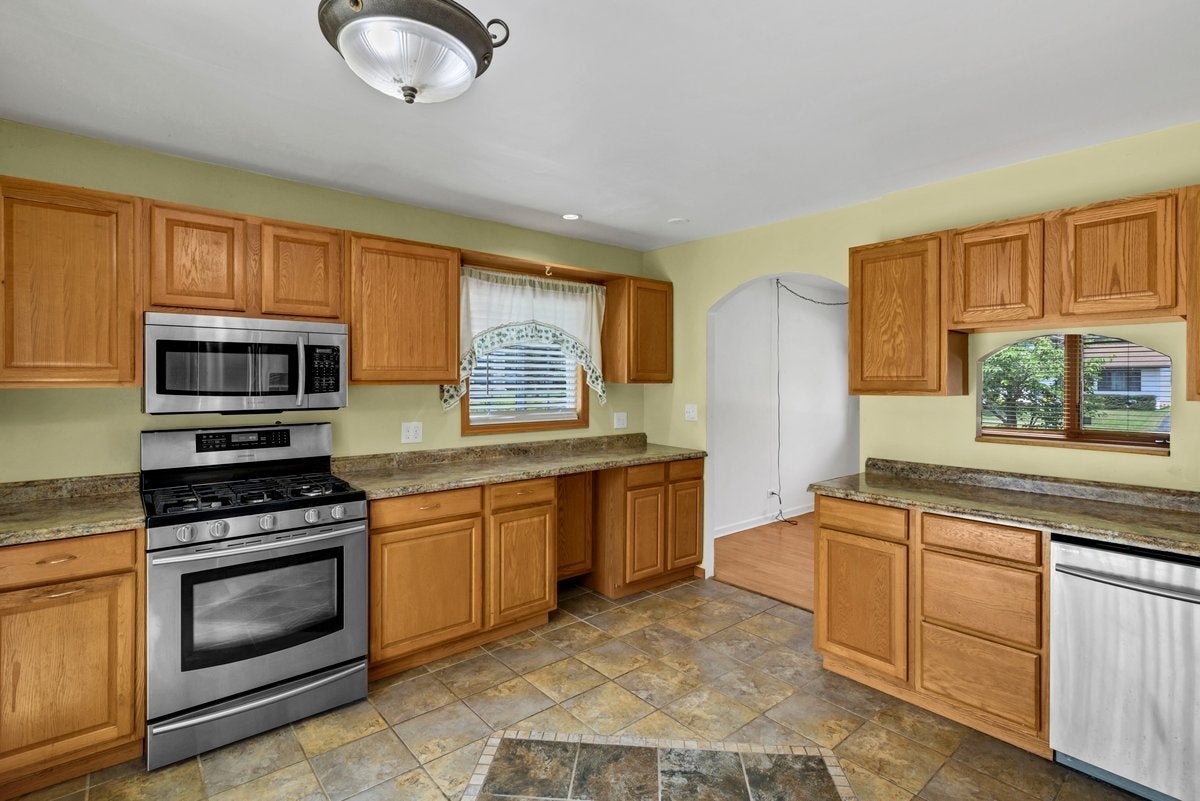 18595 W Pamela Place