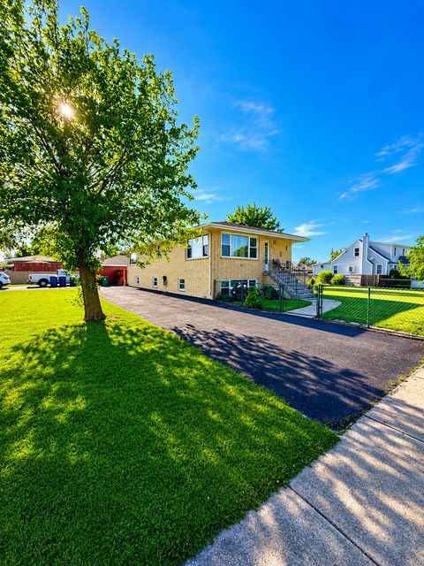 Tiny photo for 8356 S 78th Avenue, Bridgeview, IL 60455 (MLS # 12644576)