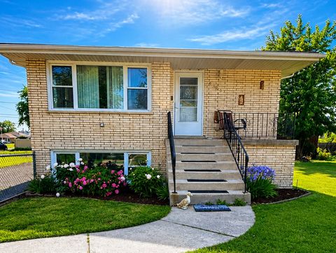 Photo of 8356 S 78th Avenue, Bridgeview, IL 60455 (MLS # 12644576)
