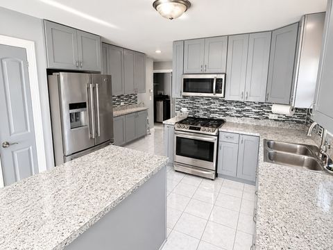 Tiny photo for 8356 S 78th Avenue, Bridgeview, IL 60455 (MLS # 12644576)
