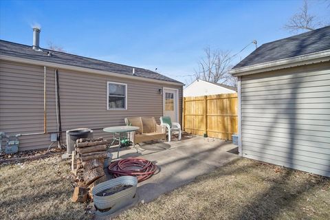 Tiny photo for 118 Florida Avenue, Washington, IL 61571 (MLS # 12549775)