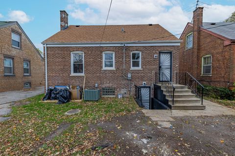 A home in Dolton