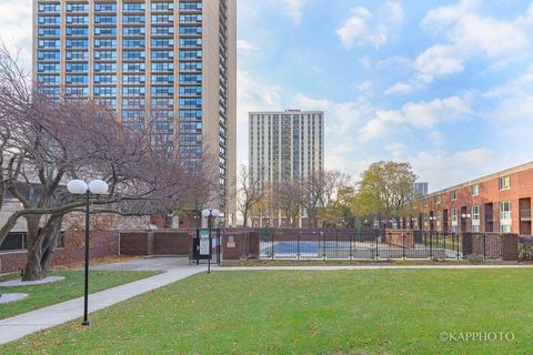 Tiny photo for 2605 S Indiana Avenue #708, Chicago, IL 60616 (MLS # 12516404)