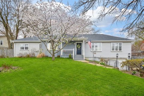 2N252 Diane Avenue Glen Ellyn IL 60137