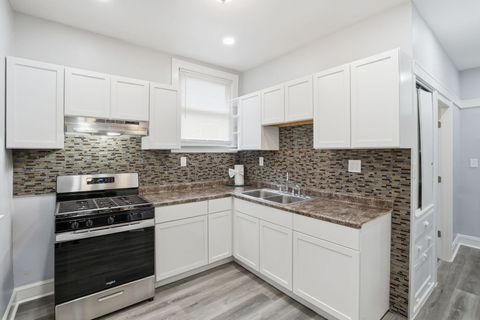 Tiny photo for 7923 S Luella Avenue, Chicago, IL 60617 (MLS # 12634327)