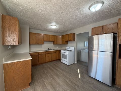 Tiny photo for 108 W Walnut Street, Gibson City, IL 60936 (MLS # 12502620)