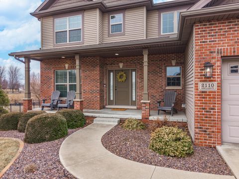 Tiny photo for 2110 Sinclair Court, Bloomington, IL 61704 (MLS # 12572293)