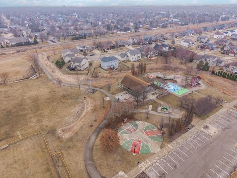 Tiny photo for 2110 Sinclair Court, Bloomington, IL 61704 (MLS # 12572293)