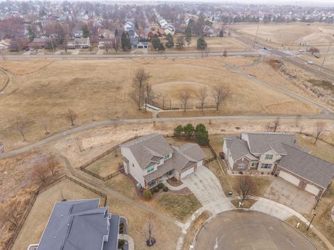 Tiny photo for 2110 Sinclair Court, Bloomington, IL 61704 (MLS # 12572293)