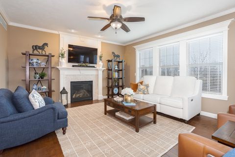 Tiny photo for 2110 Sinclair Court, Bloomington, IL 61704 (MLS # 12572293)