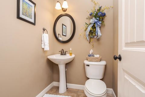 Tiny photo for 2110 Sinclair Court, Bloomington, IL 61704 (MLS # 12572293)