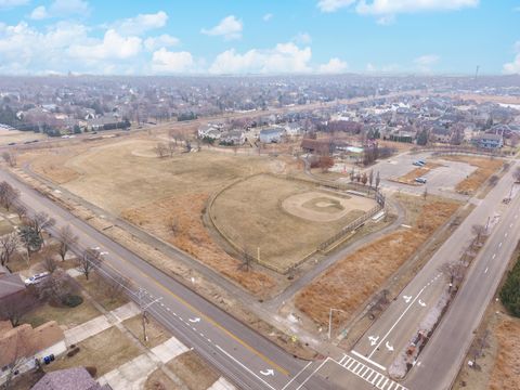 Tiny photo for 2110 Sinclair Court, Bloomington, IL 61704 (MLS # 12572293)