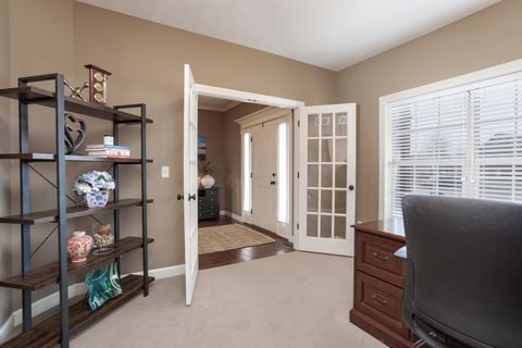 Tiny photo for 2110 Sinclair Court, Bloomington, IL 61704 (MLS # 12572293)