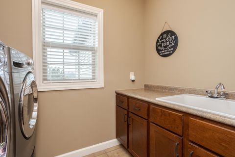 Tiny photo for 2110 Sinclair Court, Bloomington, IL 61704 (MLS # 12572293)