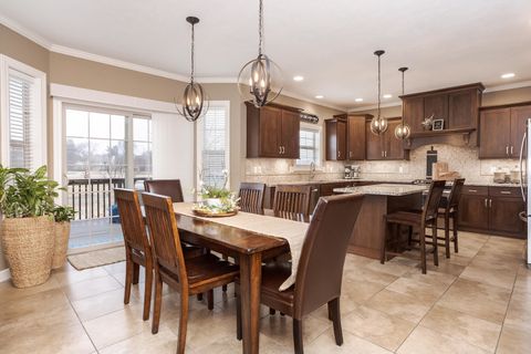 Tiny photo for 2110 Sinclair Court, Bloomington, IL 61704 (MLS # 12572293)