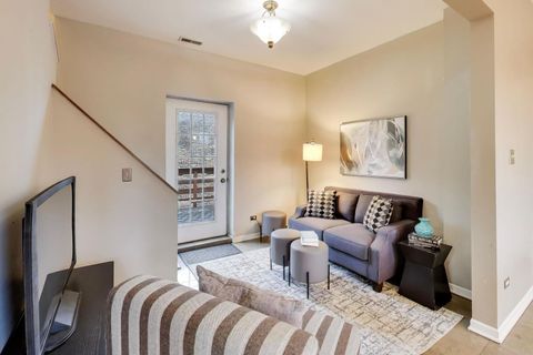 Tiny photo for 3358 N Monticello Avenue #3E, Chicago, IL 60618 (MLS # 12591012)