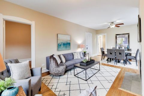 Tiny photo for 3358 N Monticello Avenue #3E, Chicago, IL 60618 (MLS # 12591012)