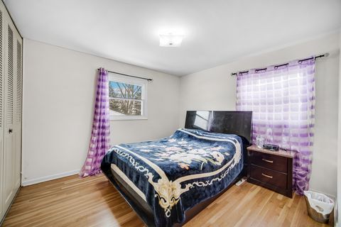 Tiny photo for 7934 W Park Avenue, Niles, IL 60714 (MLS # 12560384)