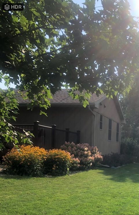 Tiny photo for 701 Thomas Drive, Heyworth, IL 61745 (MLS # 12469282)