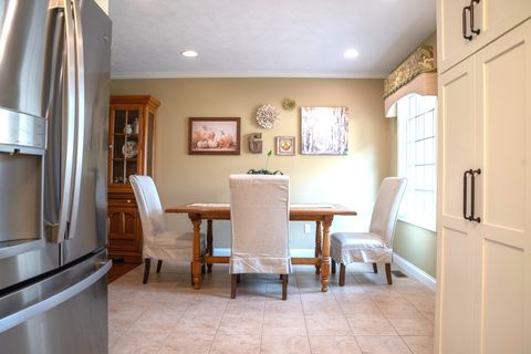 Tiny photo for 701 Thomas Drive, Heyworth, IL 61745 (MLS # 12469282)