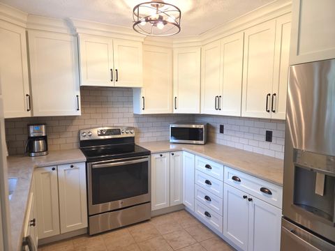 Tiny photo for 701 Thomas Drive, Heyworth, IL 61745 (MLS # 12469282)