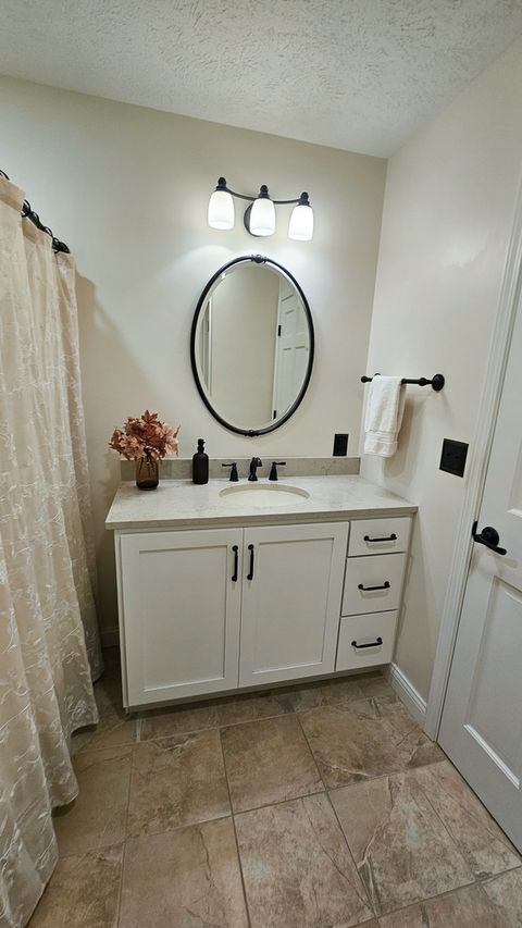 Tiny photo for 701 Thomas Drive, Heyworth, IL 61745 (MLS # 12469282)