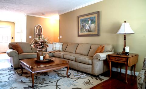 Tiny photo for 701 Thomas Drive, Heyworth, IL 61745 (MLS # 12469282)