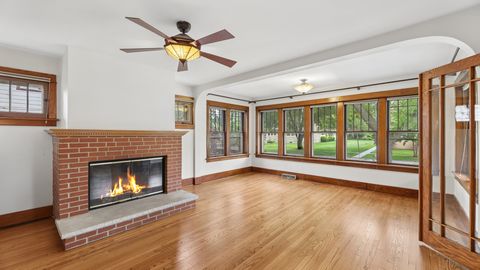 Tiny photo for 407 N Pine Avenue, Arlington Heights, IL 60004 (MLS # 12616750)