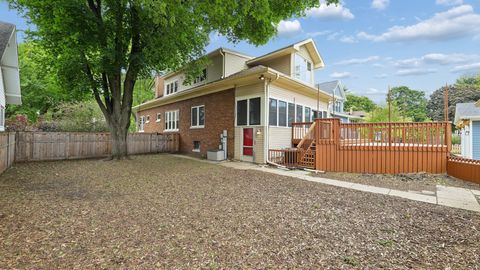 Tiny photo for 407 N Pine Avenue, Arlington Heights, IL 60004 (MLS # 12616750)