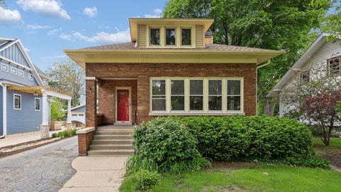 Tiny photo for 407 N Pine Avenue, Arlington Heights, IL 60004 (MLS # 12616750)